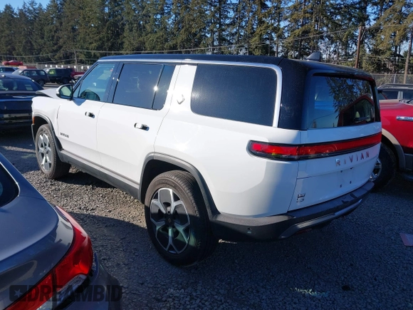 2024 Rivian R1S Adventure with VIN 7PDSGBBA9RN039684, listed as a IAAI auction lot 41558846 with 13,725 mi miles. Bid and sale history available at carsss.com. Image 3.