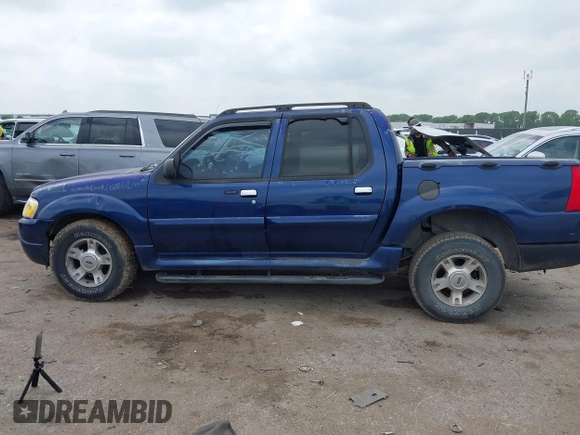 2004 Ford Explorer Sport Trac XLS с VIN 1FMZU67K34UB27339, выставлен на аукционе IAAI как лот 42165054 с пробегом Не указан миль и . История ставок и продаж доступна на DreamBid. Изображение 15.