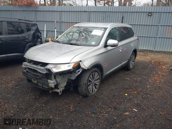 2020 Mitsubishi Outlander SE с VIN JA4AD3A30LZ042990, выставлен на аукционе IAAI как лот 41165747 с пробегом 156 321 миль миль и . История ставок и продаж доступна на DreamBid. Изображение 17.