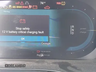 2021 Volvo XC40 z VIN YV4ED3UR9M2600401, wystawiony jako IAAI lot #42082399 z przebiegiem Nie podano mil oraz . Historia ofert i sprzedaży dostępna na DreamBid. Obrazek 17.