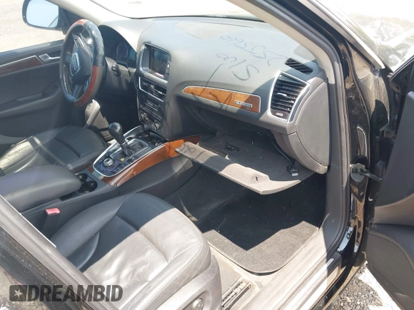 2010 Audi Q5 Premium Plus z VIN WA1LKAFP6AA003671, wystawiony jako IAAI lot #42408719 z przebiegiem Nie podano mil oraz . Historia ofert i sprzedaży dostępna na DreamBid. Obrazek 5.