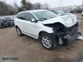 2015 Volvo XC60 T5 Drive-E Premier with VIN YV440MDK2F2660166, listed as a IAAI auction lot 41485858 with 1 mi miles. Bid and sale history available at carsss.com. Image 1.