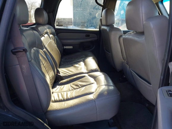 2001 Chevrolet Tahoe LS with VIN 1GNEK13T01J116989, listed as a IAAI auction lot 41871390 with 265,541 mi miles. Bid and sale history available at carsss.com. Image 8.