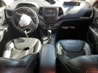 2019 Jeep Cherokee Latitude Plus с VIN 1C4PJLLB5KD110886, выставлен на аукционе Copart как лот 51646515 с пробегом 54 691 миль миль и Списание • Salvage title. История ставок и продаж доступна на DreamBid. Изображение 8.