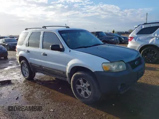 2005 Ford Escape XLT с VIN 1FMYU93165KA73669, выставлен на аукционе IAAI как лот 41884293 с пробегом 287 413 миль миль и . История ставок и продаж доступна на DreamBid. Изображение 1.