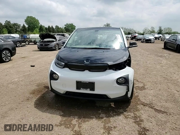 2015 BMW i3 с VIN WBY1Z4C54FV504649, выставлен на аукционе Copart как лот 56053175 с пробегом 107 568 миль миль и Списание • Salvage title. История ставок и продаж доступна на DreamBid. Изображение 14.