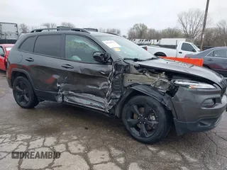 2017 Jeep Cherokee Limited with VIN 1C4PJMDB4HW664678, listed as a IAAI auction lot 39110325 with 47,880 mi miles and . Bid and sale history available at DreamBid. Image 6.