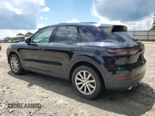 2019 Porsche Cayenne z VIN WP1AA2AY8KDA04454, wystawiony jako Copart lot #56534555 z przebiegiem 69 834 mil mil oraz Szkoda całkowita • Salvage title. Historia ofert i sprzedaży dostępna na DreamBid. Obrazek 2.