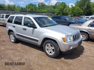 2005 Jeep Grand Cherokee Laredo с VIN 1J4GR48K55C573607, выставлен на аукционе IAAI как лот 42834424 с пробегом 130 275 миль миль и . История ставок и продаж доступна на DreamBid. Изображение 1.