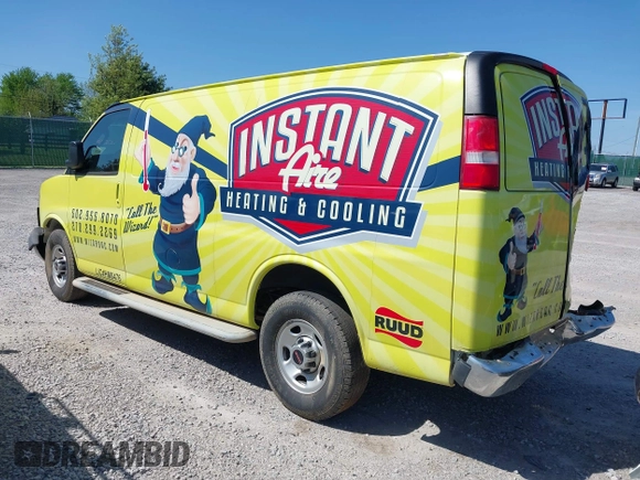 2017 GMC Savana Cargo z VIN 1GTW7AFF8H1906054, wystawiony jako IAAI lot #42131056 z przebiegiem 150 000 mil mil oraz . Historia ofert i sprzedaży dostępna na DreamBid. Obrazek 3.