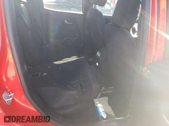 2020 Jeep Renegade Latitude with VIN ZACNJBBB6LPL71835, listed as a Copart auction lot 46635595 with 27,522 mi miles and Salvage title. Bid and sale history available at DreamBid. Image 11.