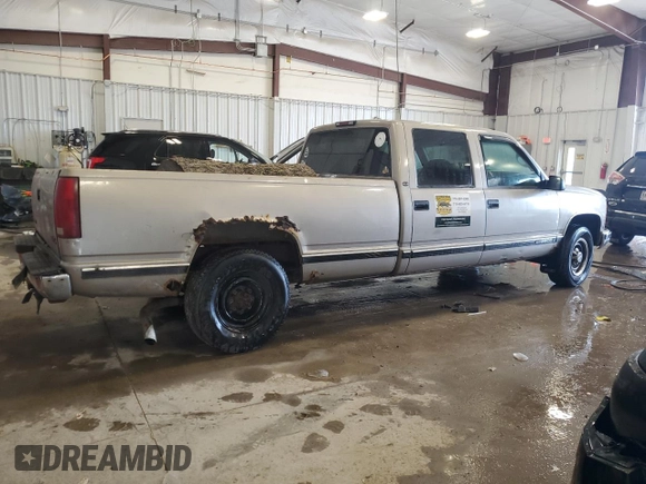 2000 GMC Sierra 1500 with VIN 1GTGC33J5YF462705, listed as a Copart auction lot 89203555 with Not Provided miles and Non Repairable. Bid and sale history available at DreamBid. Image 3.