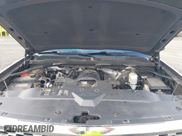 2015 Chevrolet Silverado 1500 LT with VIN 1GCRCREC6FZ188422, listed as a IAAI auction lot 41710318 with 66,335 mi miles. Bid and sale history available at carsss.com. Image 10.