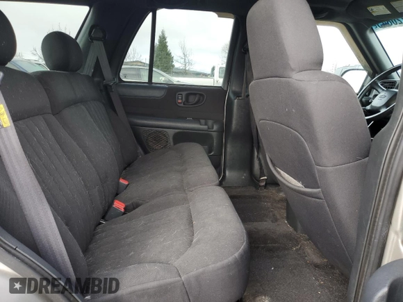 2003 Chevrolet Blazer LS z VIN 1GNDT13X23K120941, wystawiony jako Copart lot #47220845 z przebiegiem 100 245 mil mil oraz Szkoda całkowita • Salvage title. Historia ofert i sprzedaży dostępna na DreamBid. Obrazek 12.