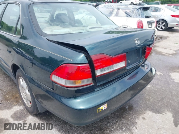 2001 Honda Accord EX с VIN 1HGCG16531A015929, выставлен на аукционе IAAI как лот 42362931 с пробегом 216 074 миль миль и . История ставок и продаж доступна на DreamBid. Изображение 6.