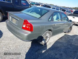 2006 Volvo S80 z VIN YV1TS592761443199, wystawiony jako IAAI lot #41372362 z przebiegiem 194 749 mil mil oraz . Historia ofert i sprzedaży dostępna na DreamBid. Obrazek 4.