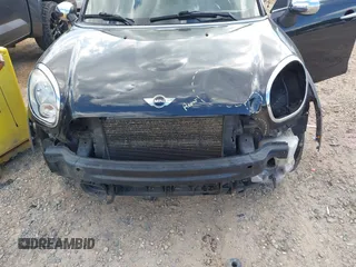 2013 MINI Countryman S ALL4 with VIN WMWZC5C57DWM15738, listed as a IAAI auction lot 42286913 with 175,299 mi miles and . Bid and sale history available at DreamBid. Image 6.