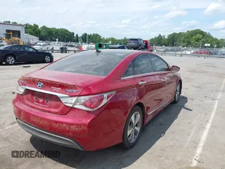 2012 Hyundai Sonata Hybrid z VIN KMHEC4A4XCA031014, wystawiony jako IAAI lot #42463501 z przebiegiem 113 309 mil mil oraz . Historia ofert i sprzedaży dostępna na DreamBid. Obrazek 4.