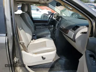 2010 Chrysler Town & Country Touring Plus with VIN 2A4RR8DX8AR382153, listed as a Copart auction lot 56470045 with 272,459 mi miles and Salvage Title. Bid and sale history available at DreamBid. Image 7.