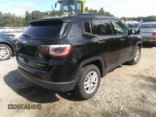 2018 Jeep Compass Sport with VIN 3C4NJCABXJT326364, listed as a IAAI auction lot 40289629 with 68,896 mi miles. Bid and sale history available at carsss.com. Image 4.