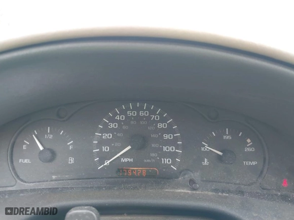 2000 Chevrolet Cavalier with VIN 1G1JC5248Y7213945, listed as a IAAI auction lot 41717455 with 179,428 mi miles. Bid and sale history available at carsss.com. Image 7.