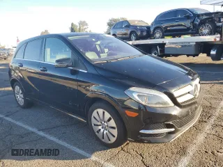 2015 Mercedes-Benz B Electric Drive with VIN WDDVP9AB4FJ004695, listed as a Copart auction lot 81085364 with 82,310 mi miles and Clean Title. Bid and sale history available at DreamBid. Image 4.