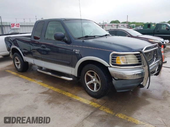 2000 Ford F-150 XL with VIN 1FTRX17L0YKA68579, listed as a IAAI auction lot 41941226 with 1 mi miles. Bid and sale history available at carsss.com. Image 1.