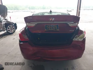 2011 Hyundai Sonata Limited z VIN 5NPEC4ACXBH305525, wystawiony jako IAAI lot #42243553 z przebiegiem 231 094 mil mil oraz . Historia ofert i sprzedaży dostępna na DreamBid. Obrazek 16.