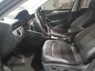2021 Volkswagen Passat SE z VIN 1VWSA7A34MC010023, wystawiony jako Copart lot #55831605 z przebiegiem 105 235 mil mil oraz Szkoda całkowita • Salvage title. Historia ofert i sprzedaży dostępna na DreamBid. Obrazek 7.