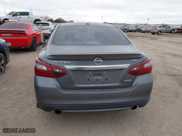 2018 Nissan Altima 2.5 SV with VIN 1N4AL3AP9JC256152, listed as a IAAI auction lot 41359670 with 136,686 mi miles. Bid and sale history available at carsss.com. Image 17.