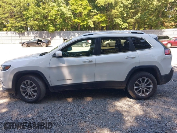 2021 Jeep Cherokee Latitude Lux with VIN 1C4PJMMX9MD223467, listed as a IAAI auction lot 40247430 with 67,991 mi miles and . Bid and sale history available at carsss.com. Image 14.