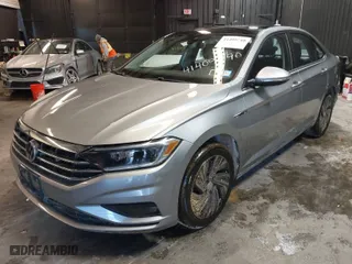 2019 Volkswagen Jetta SEL Premium with VIN 3VWG57BU4KM218920, listed as a IAAI auction lot 41409740 with 52,549 mi miles. Bid and sale history available at carsss.com. Image 2.
