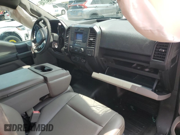 2020 Ford F-150 XL с VIN 1FTMF1CB0LKD14307, выставлен на аукционе Copart как лот 64641745 с пробегом 49 015 миль миль и Списание • Salvage title. История ставок и продаж доступна на DreamBid. Изображение 8.