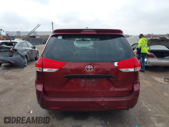 2013 Toyota Sienna L with VIN 5TDZK3DC4DS346384, listed as a IAAI auction lot 41517719 with 91,505 mi miles. Bid and sale history available at carsss.com. Image 16.