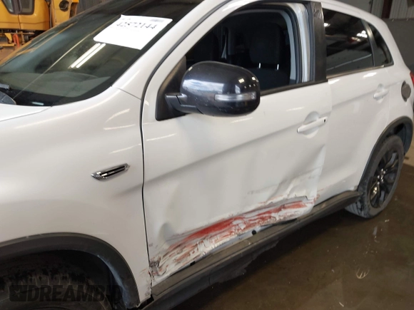 2018 Mitsubishi Outlander ES with VIN JA4AR3AU2JU005976, listed as a IAAI auction lot 42572144 with 64,251 mi miles and . Bid and sale history available at DreamBid. Image 6.