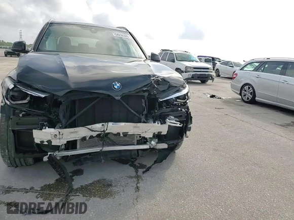 2021 BMW X5 sDrive40i z VIN 5UXCR4C00M9E01511, wystawiony jako Copart lot #54236305 z przebiegiem Nie podano mil oraz Szkoda całkowita • Salvage title. Historia ofert i sprzedaży dostępna na DreamBid. Obrazek 13.