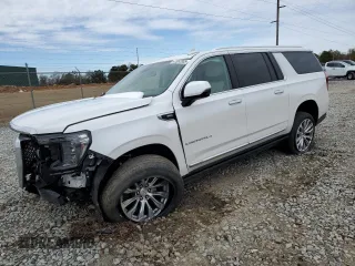 2022 GMC Yukon XL Denali with VIN 1GKS2JKL5NR344043, listed as a Copart auction lot 41957835 with 54,181 mi miles and Salvage Title. Bid and sale history available at carsss.com. Image 1.