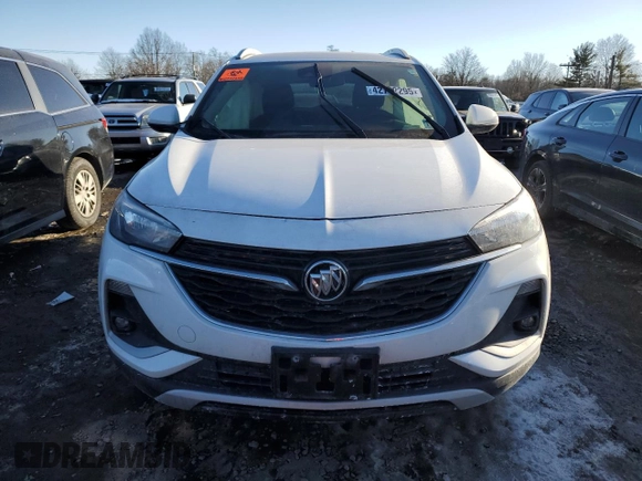 2020 Buick Encore GX Select z VIN KL4MMDSL1LB103239, wystawiony jako Copart lot #42752295 z przebiegiem Nie podano mil oraz Szkoda całkowita • Salvage title. Historia ofert i sprzedaży dostępna na DreamBid. Obrazek 5.