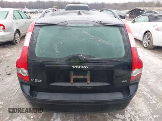 2007 Volvo V50 2.4L with VIN YV1MW382872316147, listed as a IAAI auction lot 41547724 with 275,033 mi miles. Bid and sale history available at carsss.com. Image 16.