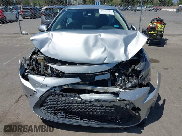 2020 Toyota Corolla LE with VIN JTDEPRAE9LJ020990, listed as a IAAI auction lot 42087507 with 54,314 mi miles and . Bid and sale history available at DreamBid. Image 6.