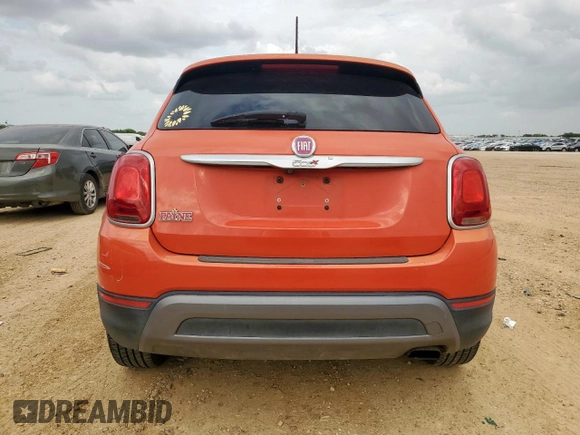 2016 FIAT 500X Trekking с VIN ZFBCFXCT2GP367075, выставлен на аукционе Copart как лот 62720515 с пробегом 87 593 миль миль и Списание • Salvage title. История ставок и продаж доступна на DreamBid. Изображение 6.