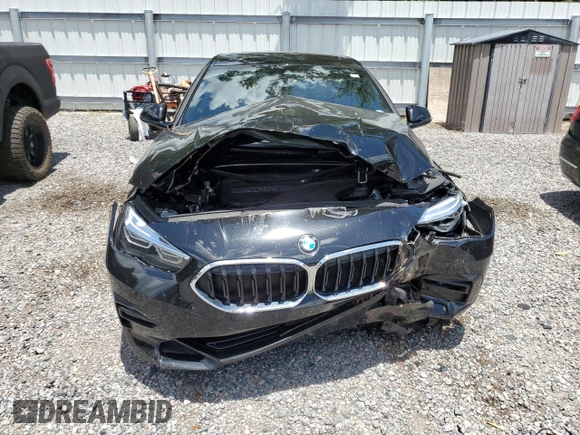 2021 BMW 2 Series 228i xDrive with VIN WBA73AK01M7H54370, listed as a Copart auction lot 61303235 with 72,804 mi miles and Salvage title. Bid and sale history available at DreamBid. Image 5.