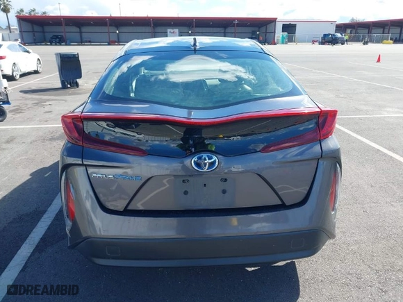 2018 Toyota Prius Prime Plus with VIN JTDKARFP2J3101572, listed as a IAAI auction lot 41784136 with NaN miles. Bid and sale history available at carsss.com. Image 17.