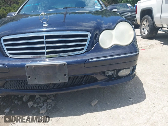2006 Mercedes-Benz C 230 Sport z VIN WDBRF52H46F775766, wystawiony jako IAAI lot #42644727 z przebiegiem 173 344 mil mil oraz . Historia ofert i sprzedaży dostępna na DreamBid. Obrazek 6.