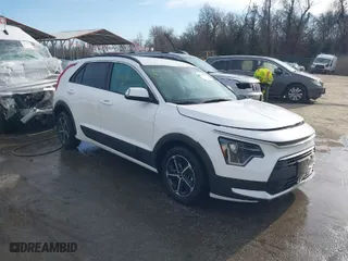 2024 Kia Niro EX Touring with VIN KNDCR3LE6R5186753, listed as a IAAI auction lot 41530365 with 19,816 mi miles. Bid and sale history available at carsss.com. Image 1.