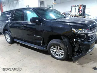 2024 Chevrolet Suburban LT with VIN 1GNSKCKD0RR129408, listed as a IAAI auction lot 41752828 with 39,426 mi miles. Bid and sale history available at carsss.com. Image 6.
