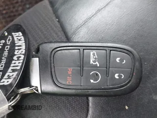 2017 Jeep Cherokee Trailhawk with VIN 1C4PJMBS6HW577058, listed as a IAAI auction lot 42220033 with 111,623 mi miles and . Bid and sale history available at DreamBid. Image 11.