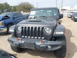 2022 Jeep Gladiator Mojave with VIN 1C6JJTEG5NL125968, listed as a IAAI auction lot 41654201 with 76,294 mi miles. Bid and sale history available at carsss.com. Image 13.