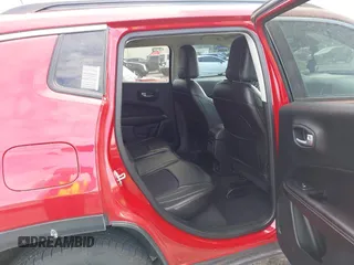 2018 Jeep Compass Latitude with VIN 3C4NJCBB1JT469511, listed as a IAAI auction lot 41609600 with 44,985 mi miles and . Bid and sale history available at carsss.com. Image 8.