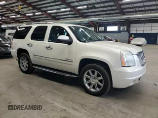 2012 GMC Yukon Denali with VIN 1GKS2EEF4CR147472, listed as a Copart auction lot 73318464 with 133,953 mi miles and Clean Title. Bid and sale history available at carsss.com. Image 4.